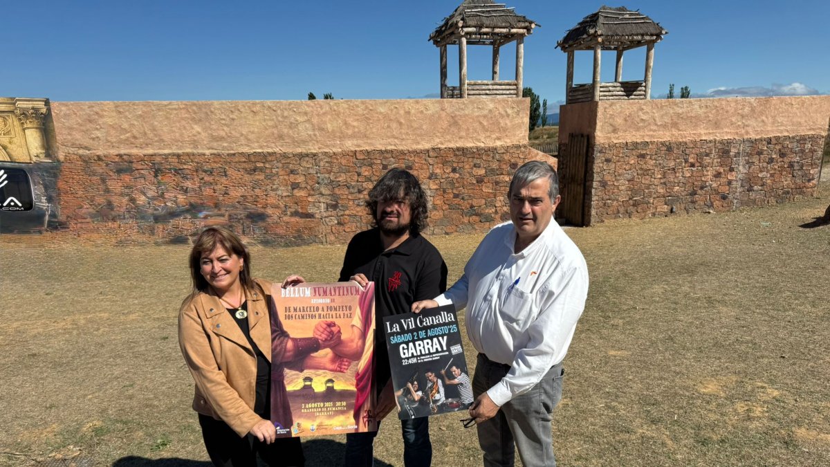 María José Jiménez, Rubén García y Alberto Santamaría, en la presentación de la representación de las guerras numantinas.