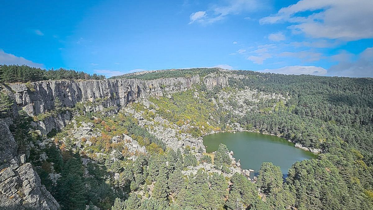 Laguna Negra, paraje emblemático en Soria.