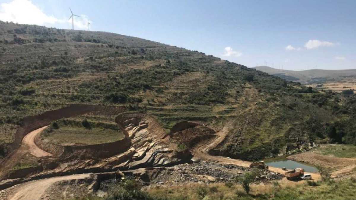 Obras de la presa de San Pedro paralizadas.