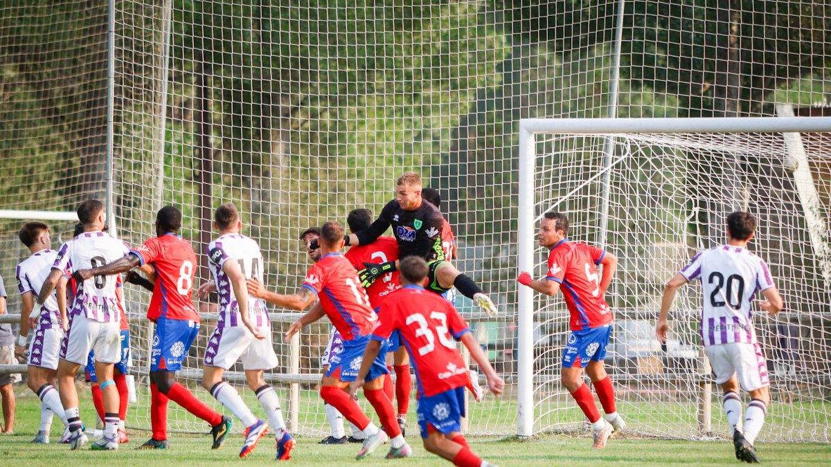 Partido del Numancia ante el Valladolid Promesas.
