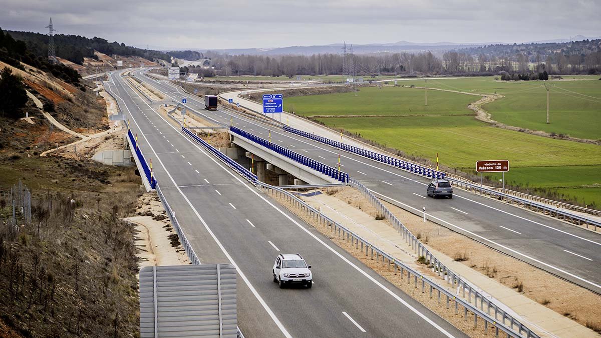 La autovía del Duero a su paso por la provincia de Soria.