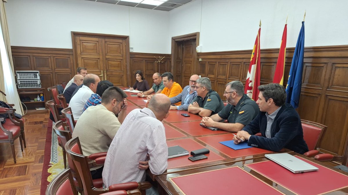 Reunión de coordinación para la seguridad del Desafío Urbión.
