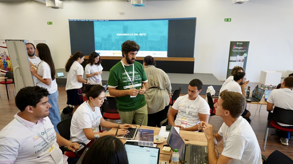 Se esperan 200 participantes al 'hackathon'.