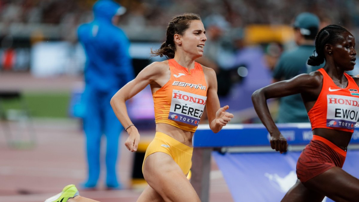 Marta Pérez en la primera de las series clasificatorias del Mundial de Tokio.