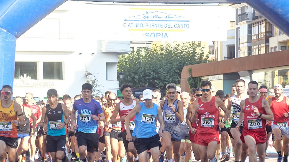 Momento de la salida de la prueba con Daniel Ruales, dorsal 260, que iba a ser el vencedor.