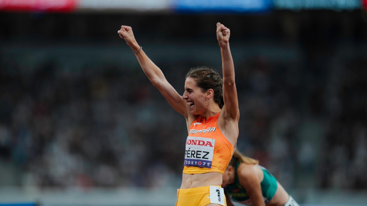 Marta Pérez, tras clasificarse para la final del Mundial de Atletismo en Tokio.