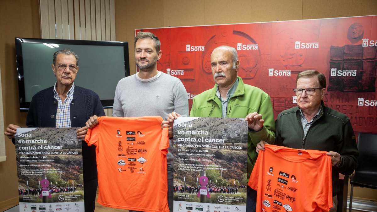 De izquierda a derecha, Herminio Carazo, Manu Salvador, José Miguel Serrato y Jesús Aguarón.