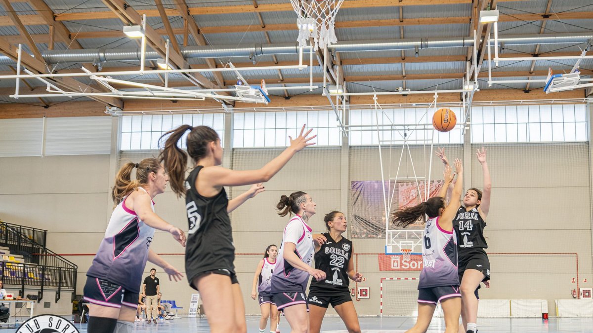 Partido de uno de los equipos del CBS.