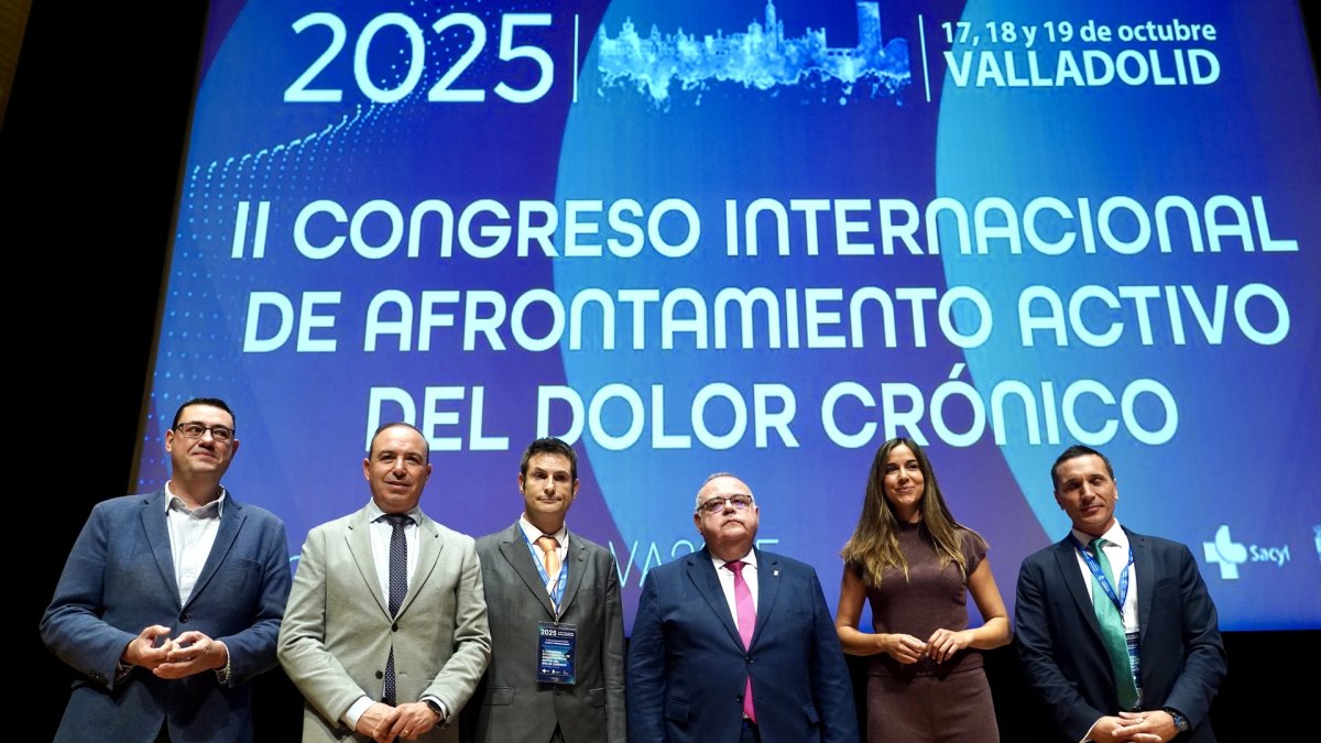 El consejero de Sanidad, Alejandro Vázquez, inaugura el II Congreso Internacional de Afrontamiento Activo del Dolor Crónico-Memorial Miguel Ángel Galán.