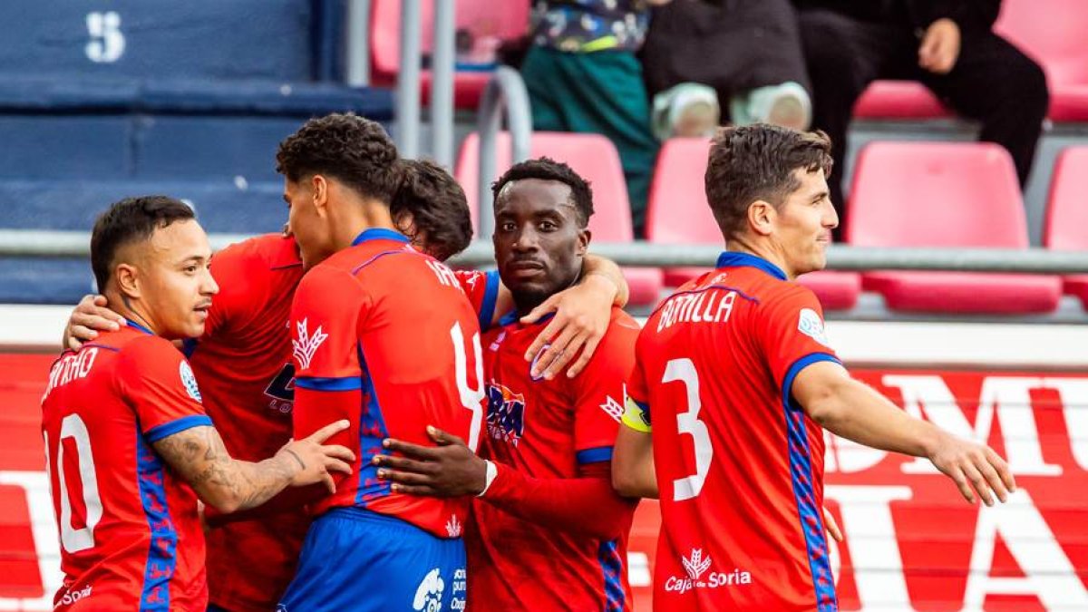 El Numancia quiere seguir con su reacción para recortar distancias con el liderato.