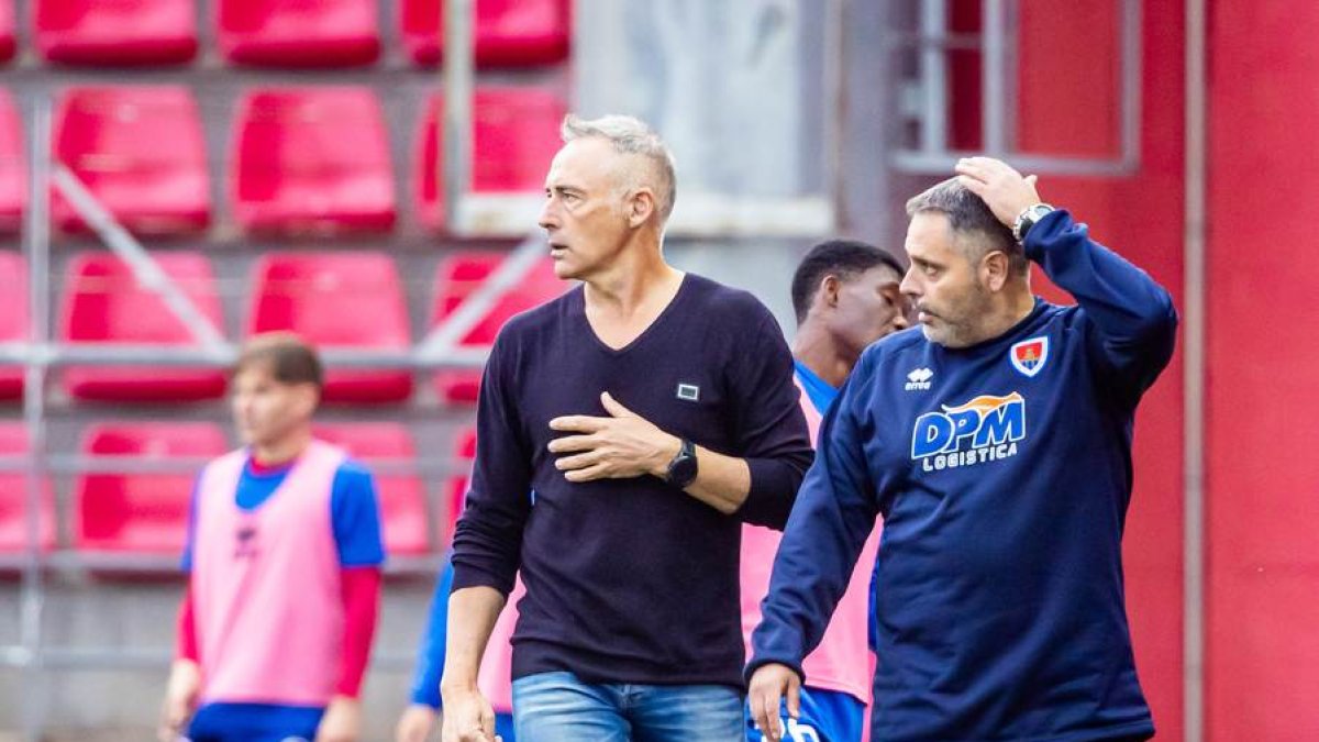 Ángel Rodríguez en su debut con victoria ante el Salamanca al frente del Numancia