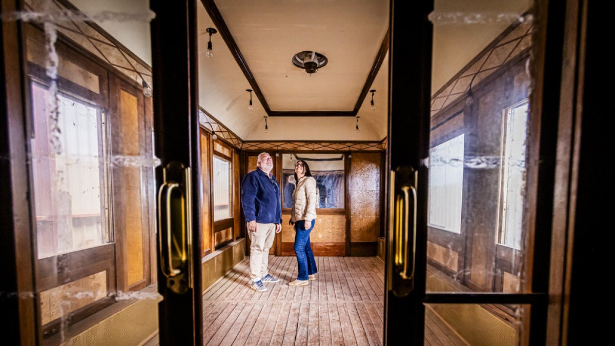 El interior del tren fue restaurando recuperando su diseño original