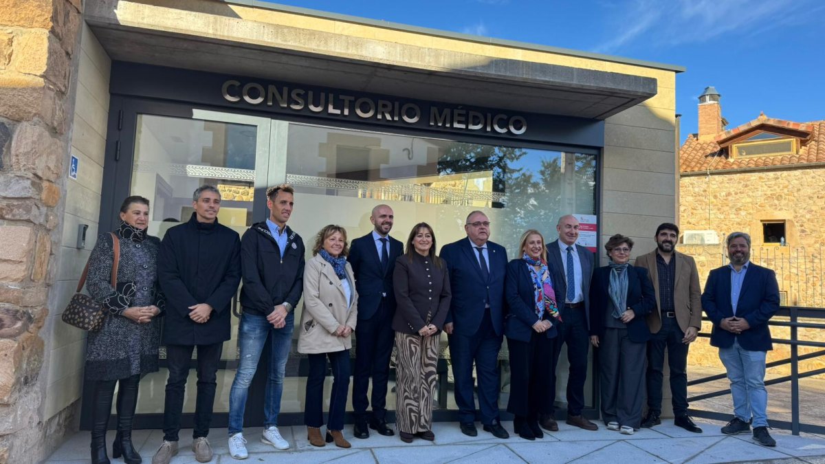 Inauguración del consultorio médico de Garray tras las obras de modernización.