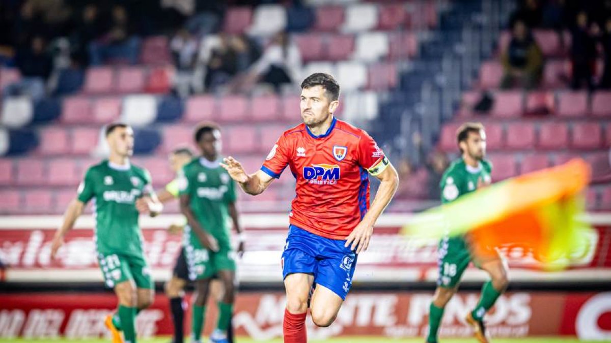 Bonilla celebra un gol ante el Arenas de Getxo.