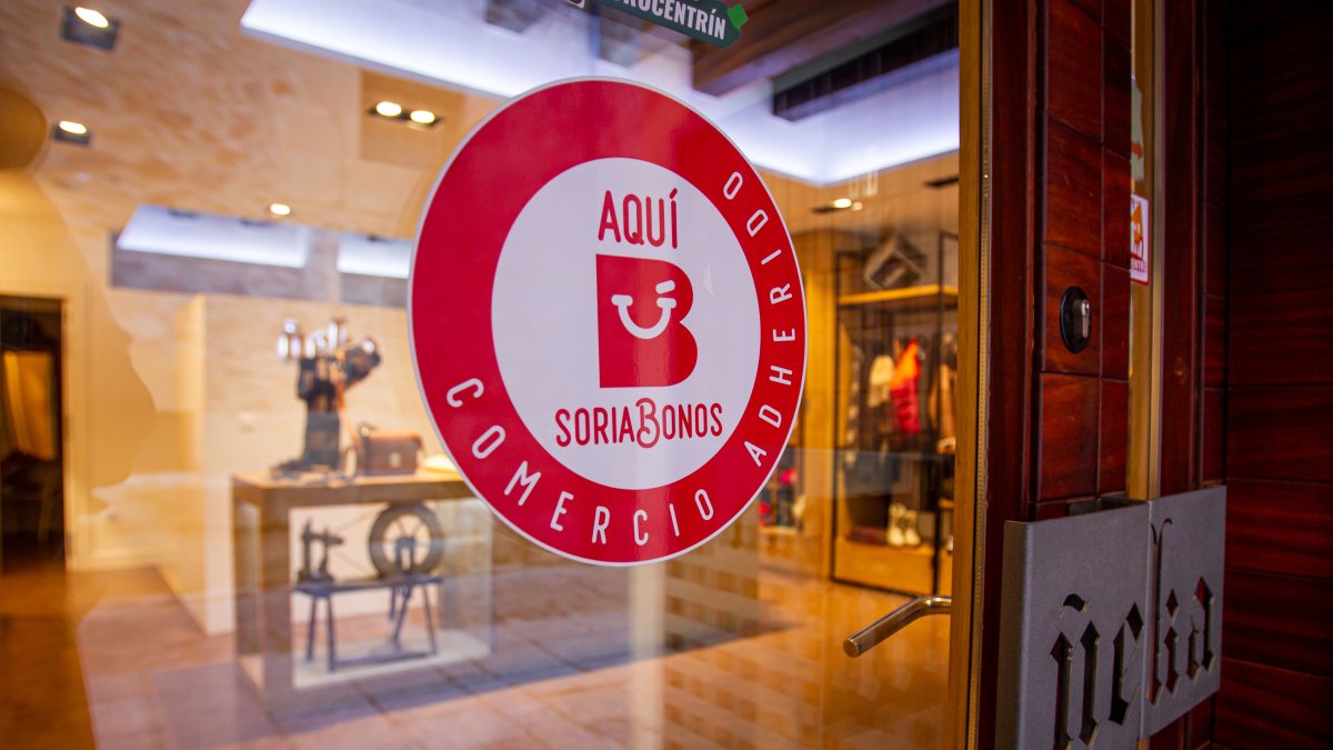 Logotipo de Soria Bonos en un establecimiento.