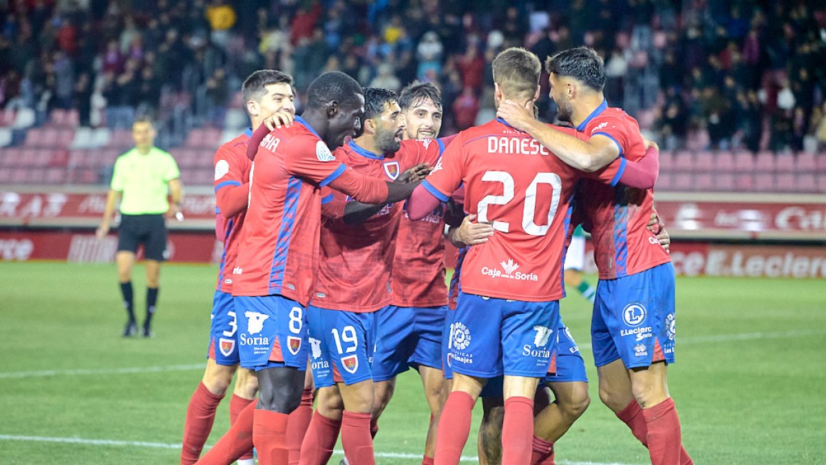 El Numancia quiere volver a ganar en Los Pajaritos para recortar distancias con el liderato..
