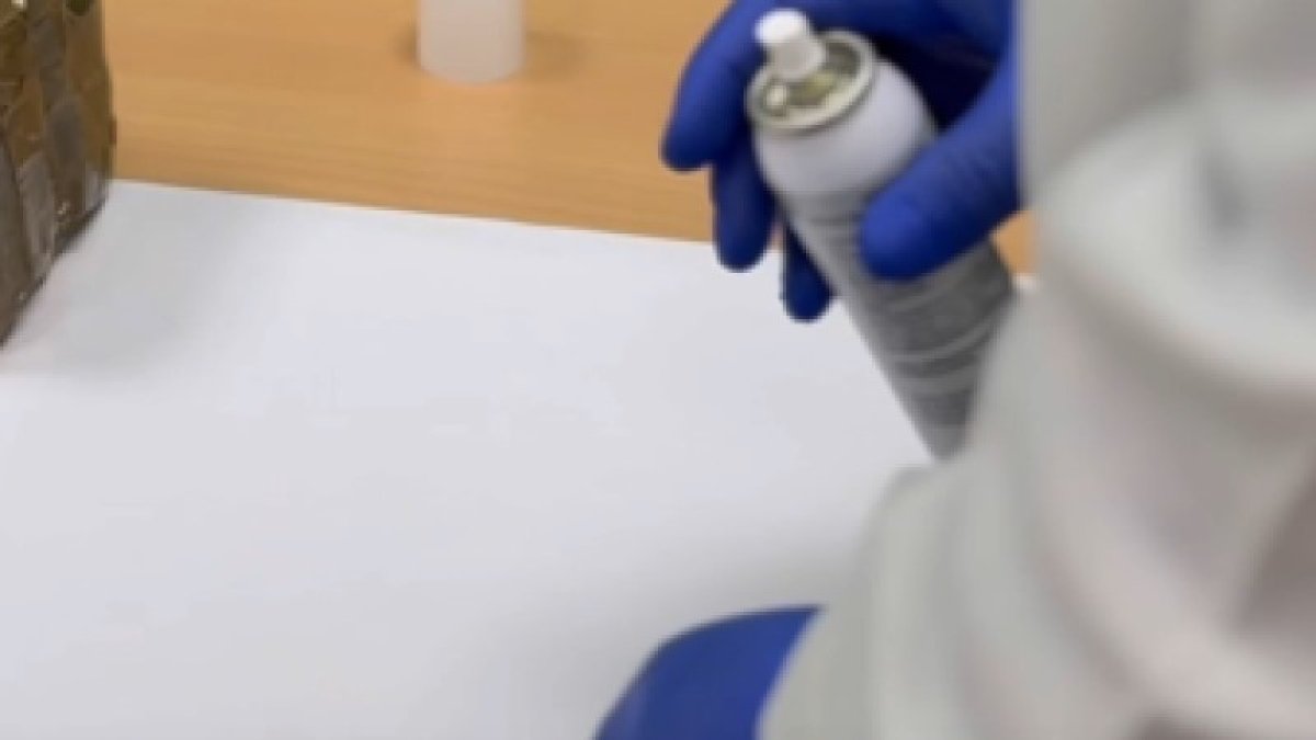 Prueba química para detectar la presencia de cocaína.