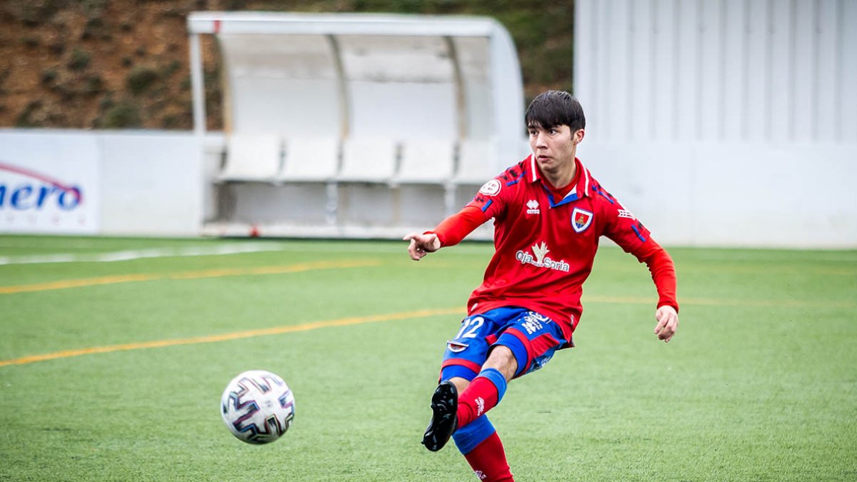 Daniel Benedicto en una imagen de archivo con el juvenil numantino.