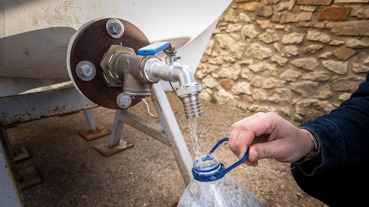 La Diputación ha repartido 3,07 millones de litros de agua potable en cisternas.