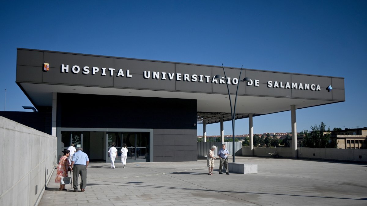Archivo - Hospital Universitario de Salamanca.