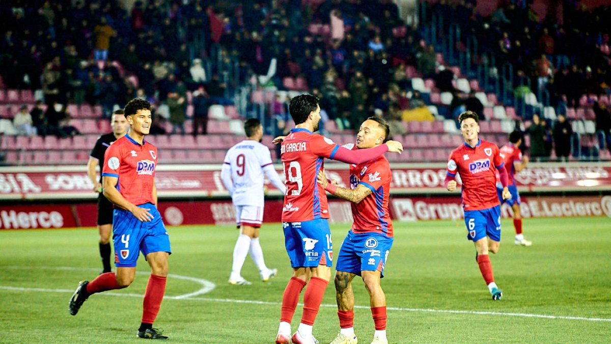Dani García y Juancho fueron los goleadores del Numancia en la victoria ante el Langreo.