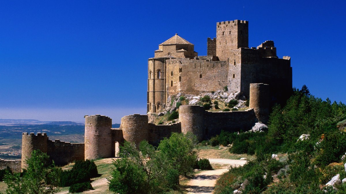 Un viaje a un reino medieval levantado sobre roca