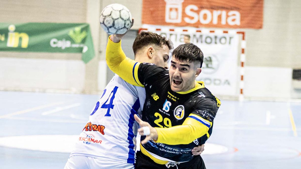 El BM Soria juega en el San Andrés ante el Base Oviedo.