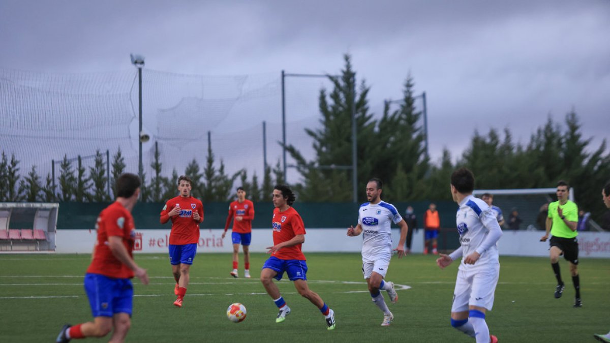 Almazán y Numancia B juegan este sábado ante Diocesanos y la Arandina.