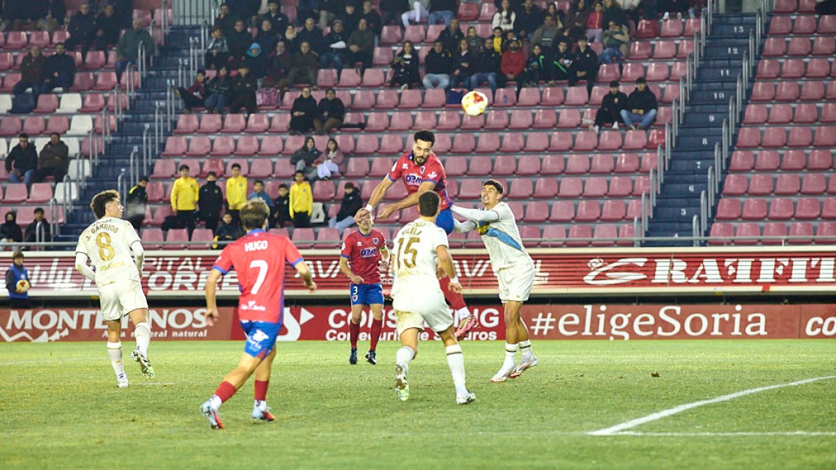 Jony anotó el gol del Numancia nada más empezar, pero no sirvió para sumar.