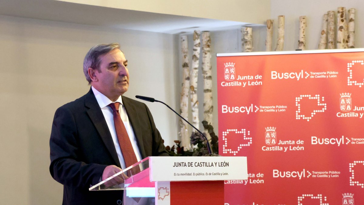 El Consejero De Movilidad Y Transformación Digital, José Luis Sanz Merino, En La Jornada 'El Modelo De Movilidad En Castilla Y León, Buscyl'.