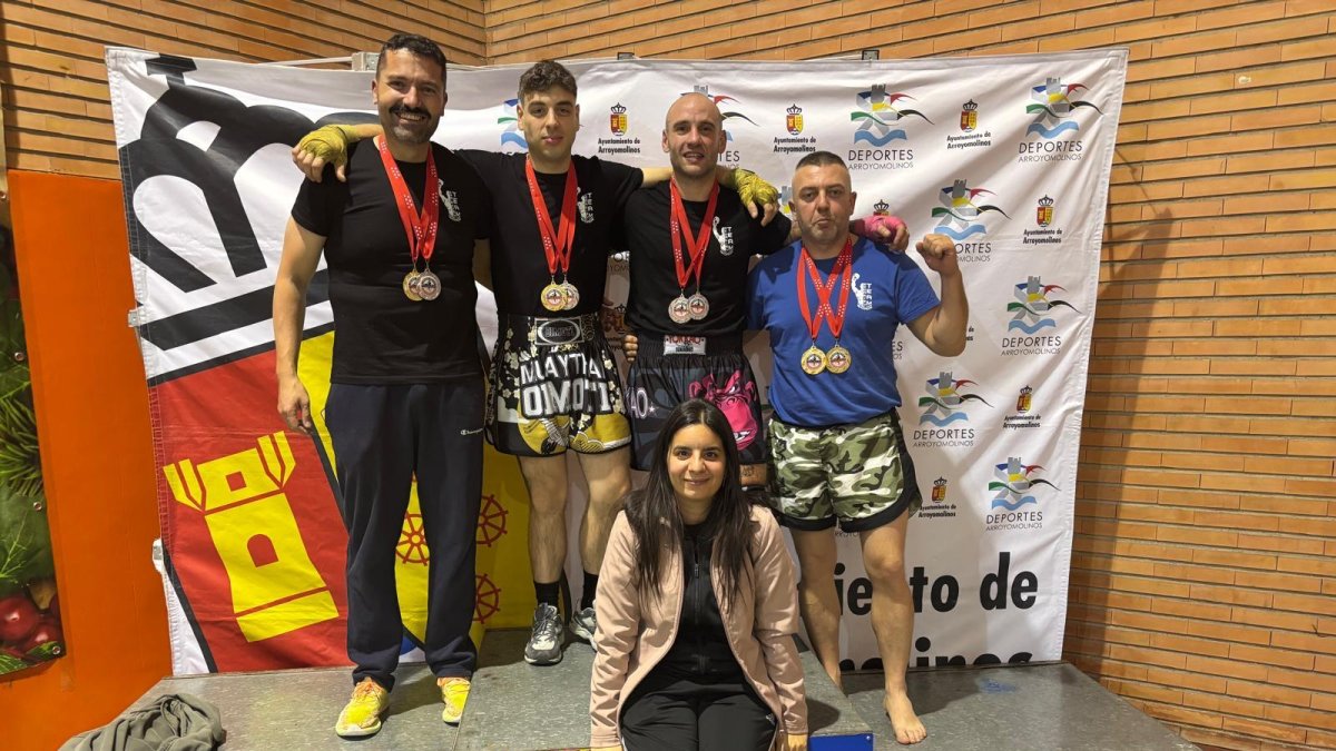 Los púgiles sorianos con sus respectivas medallas