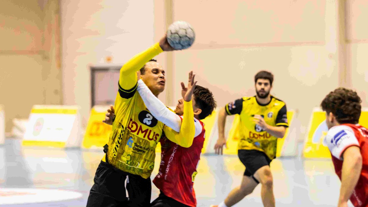 Imagen de un encuentro del Balonmano Soria.