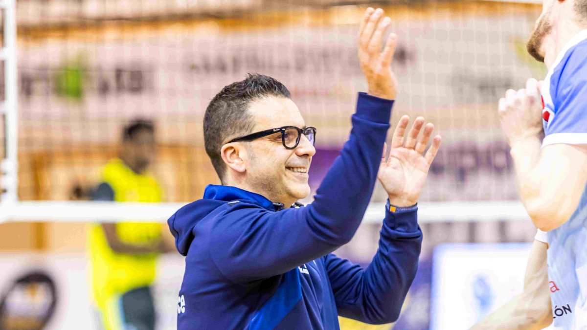 Desde la llegada de Toribio al banquillo de Los Pajaritos el equipo celeste no ha parado de crecer.