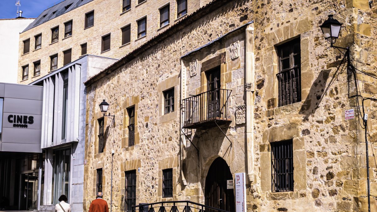 La Presentación, sede de las Aulas para Personas Mayores.