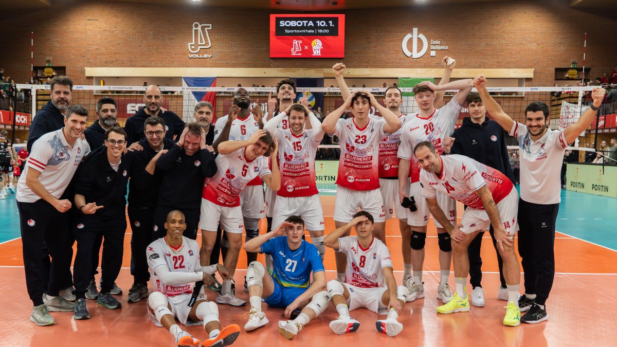 El Piacenza italiano tras conseguir la clasificación.