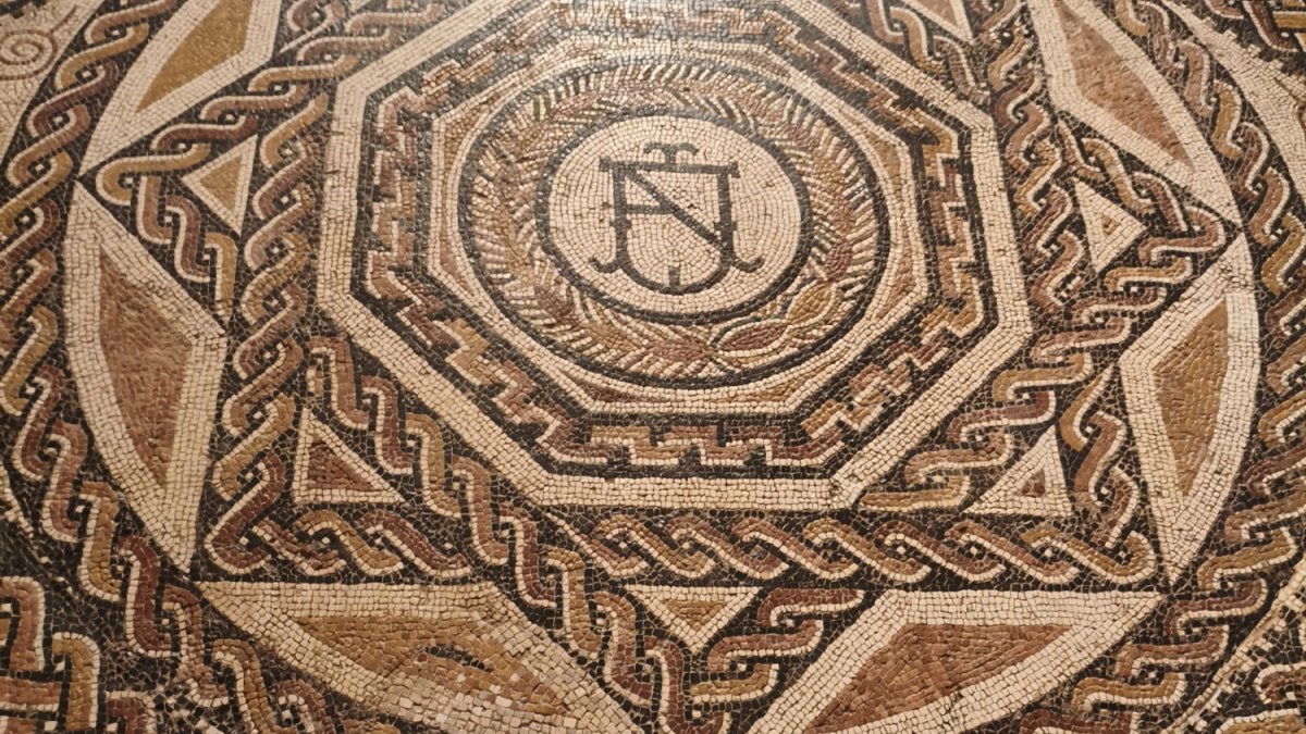 Detalle del mosaico de Cuevas de Soria que se luce en el MAN.