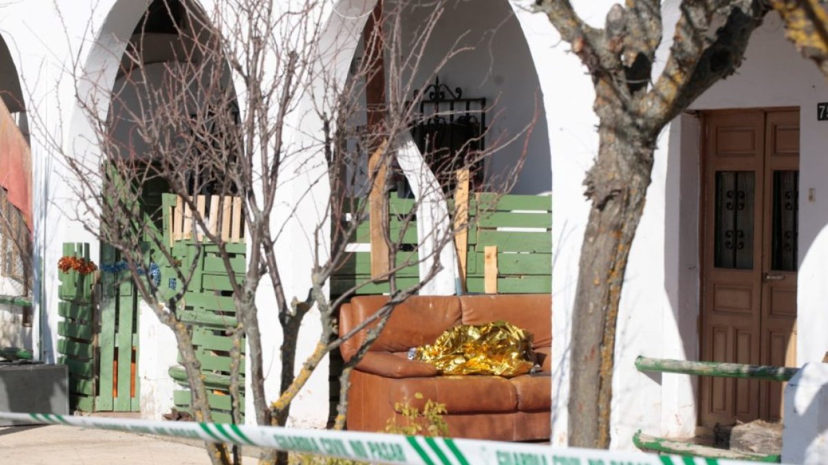 La vivienda de Matamala de Almazán donde se encontró el cadáver de la mujer fallecida.
