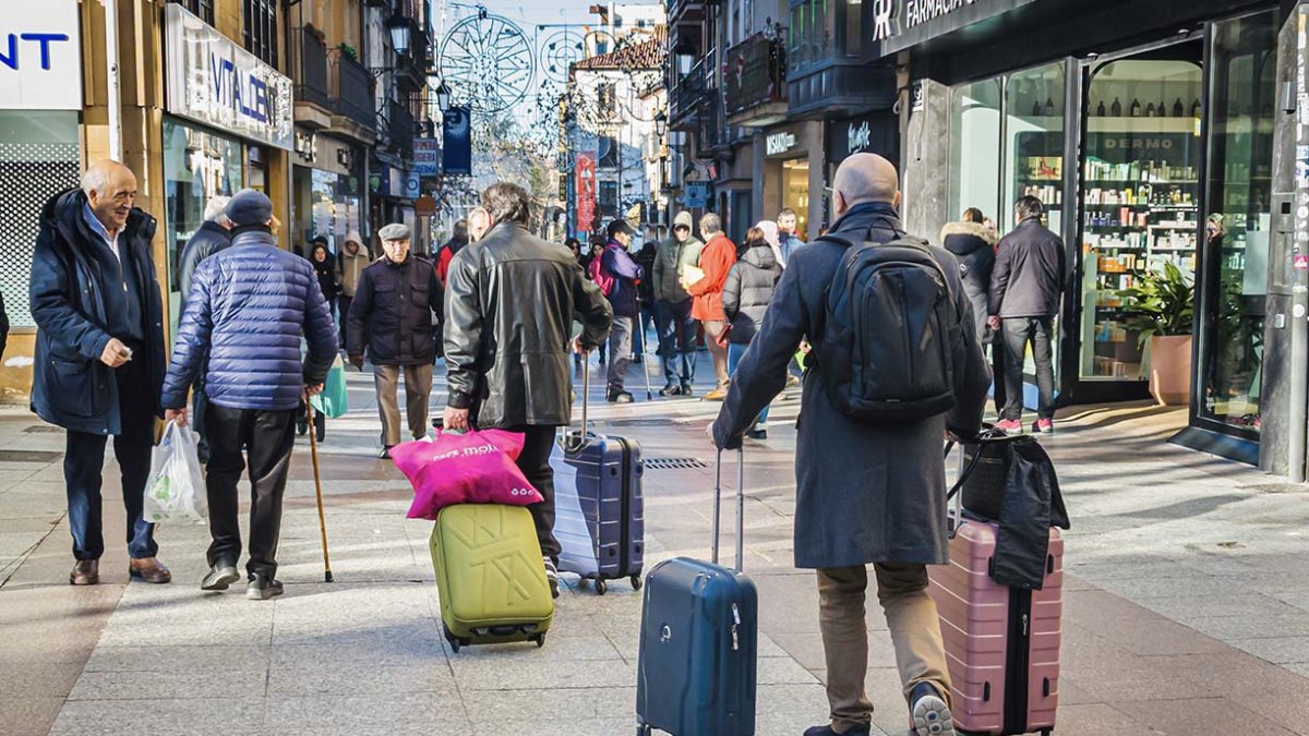Turistas en la capital.