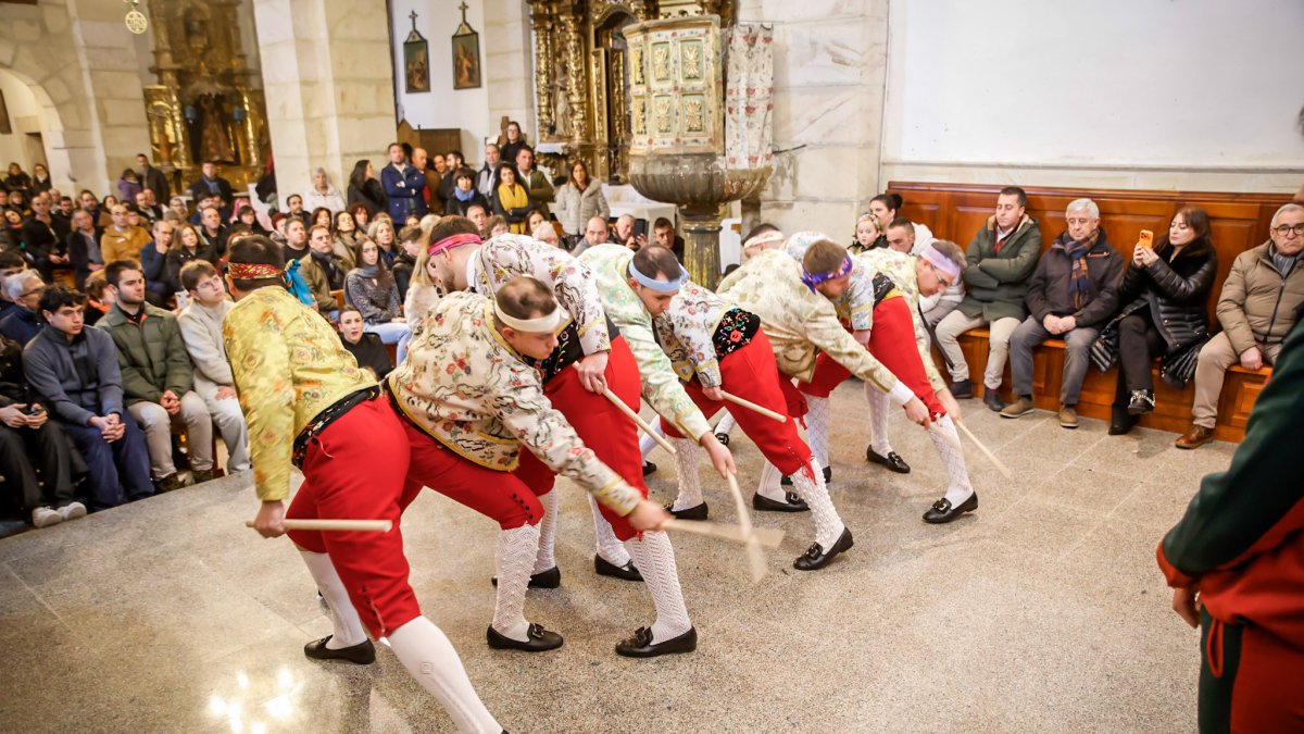 Paloteo en Casarejos.