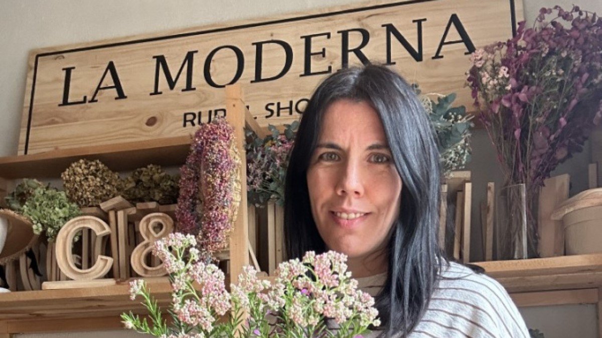Clara Sanz, de La Moderna Rural Shop, floristería reconocida con un Wedding Award 2026.