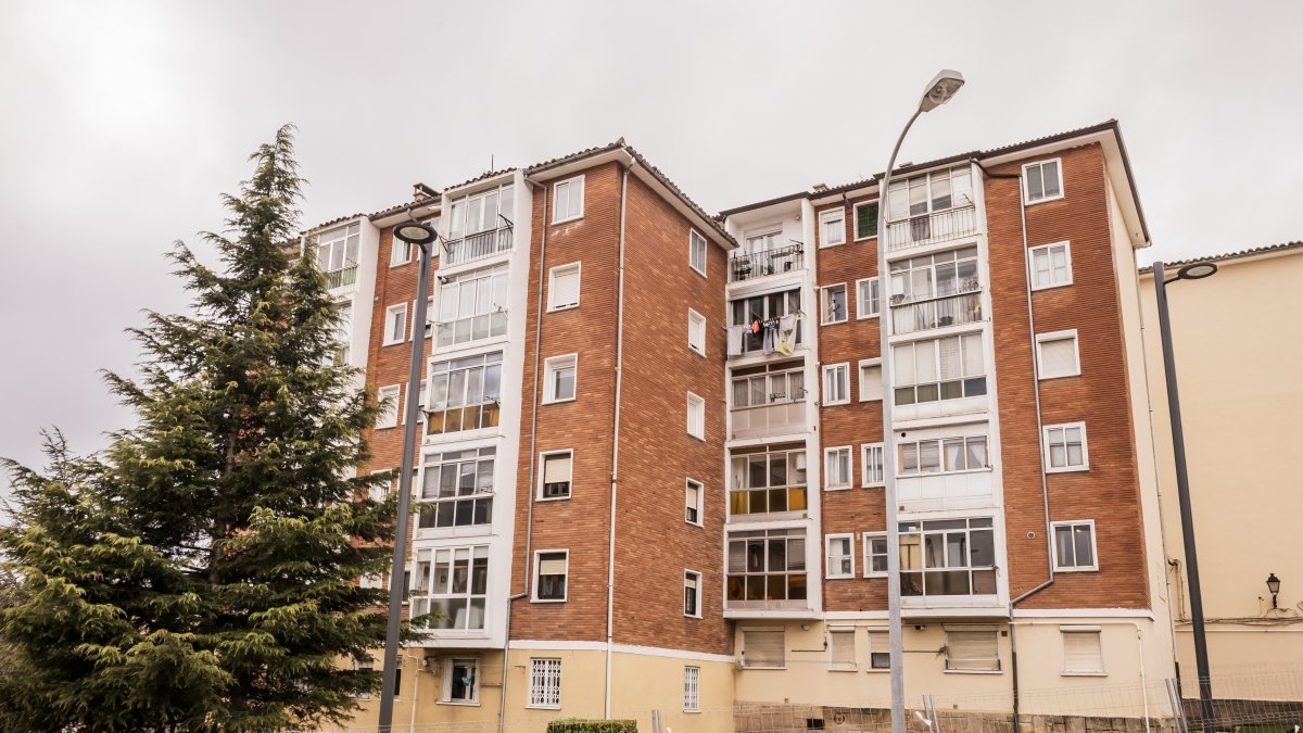 Uno de los edificios del entorno de rehabilitación.