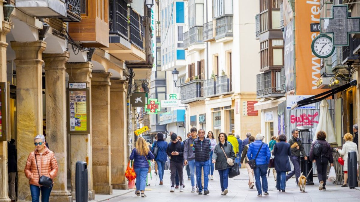 Sorianos paseando por El Collado.