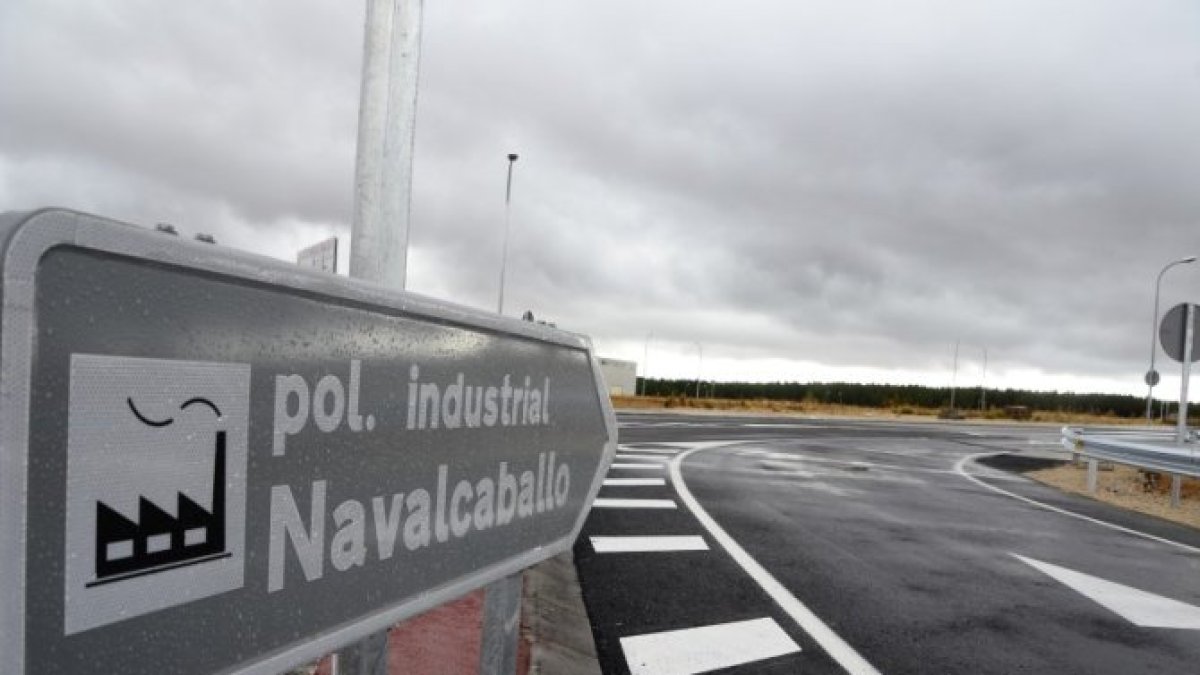 Entrada al polígono industrial de Navalcaballo.