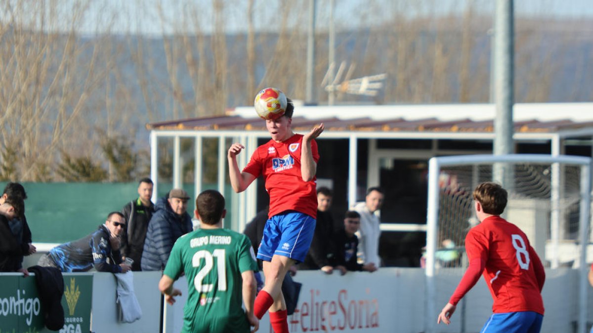 El Numancia B se complica la permanencia en Tercera Federación
