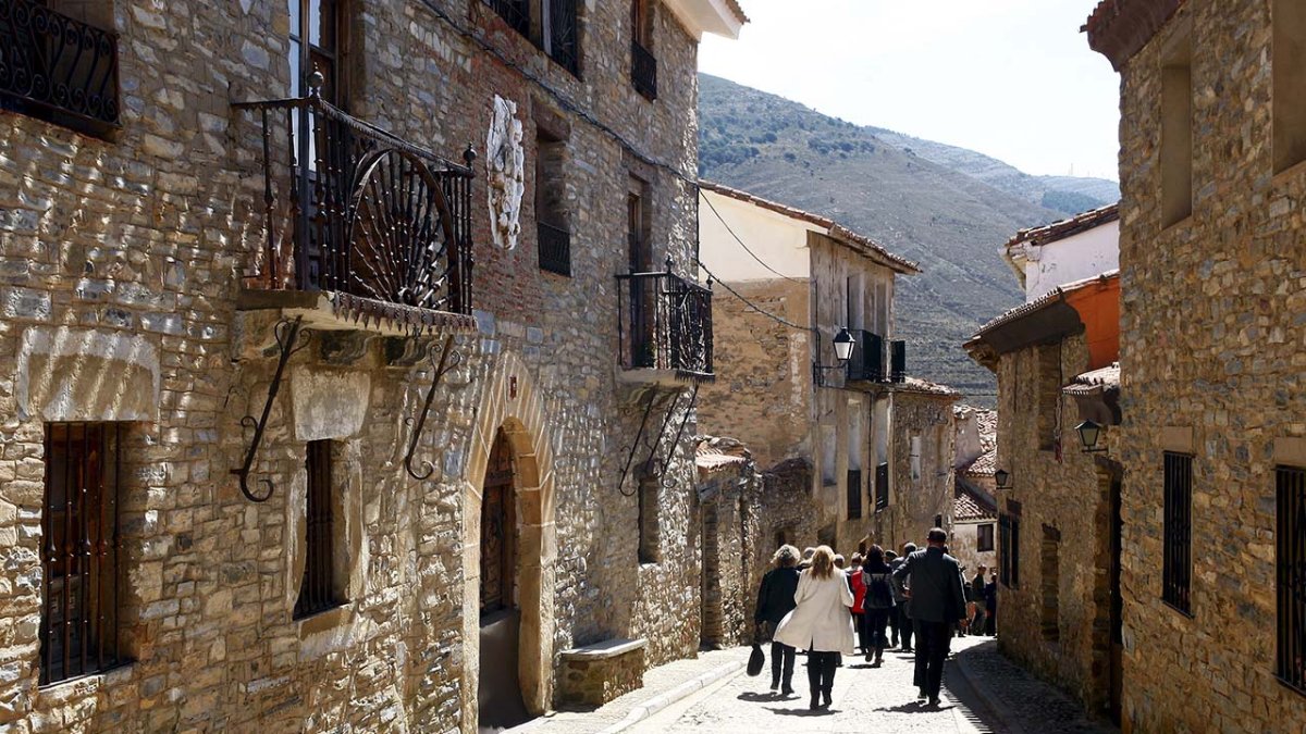 Calle de la localidad soriana de Yanguas.