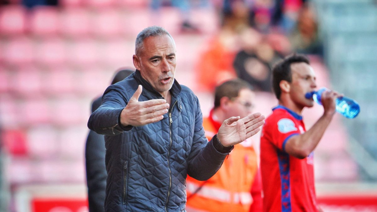 Ángel Rodríguez en el transcurso del encuentro ante el Burgos Promesas.