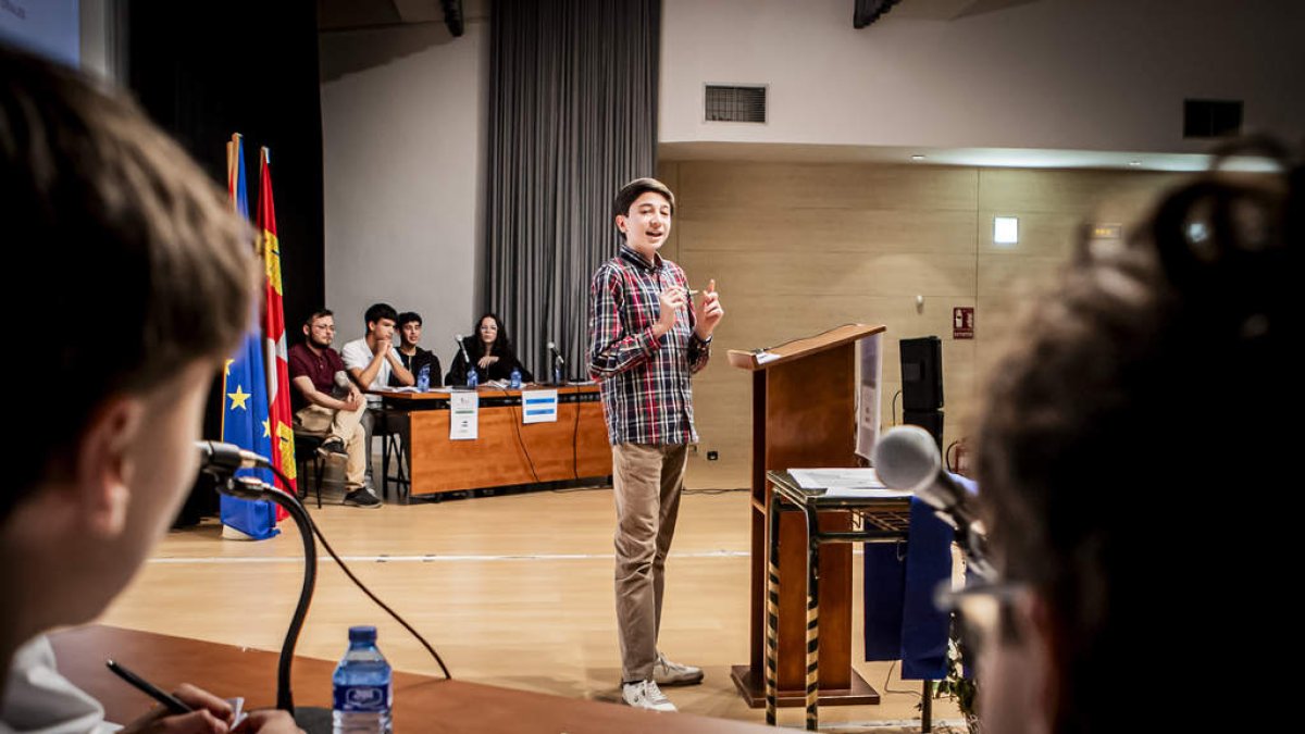 Los alumnos debatieron acerca de su propio futuro