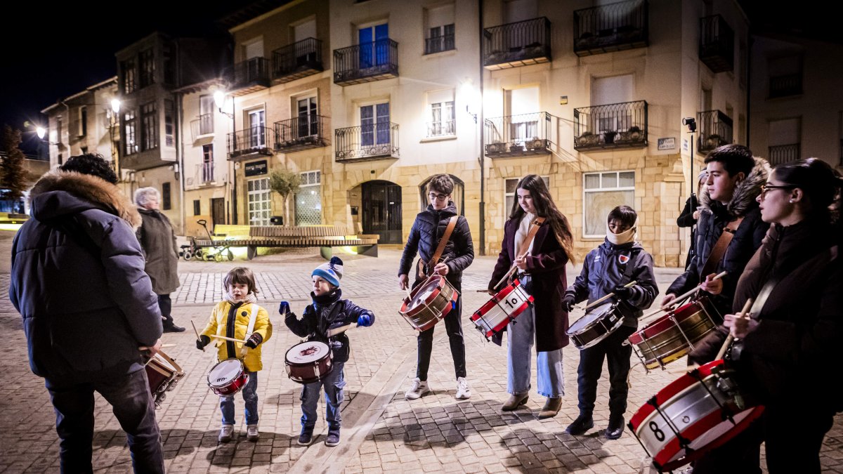 La banda de la cofradía ensaya con la vista puesta en la Semana Santa.