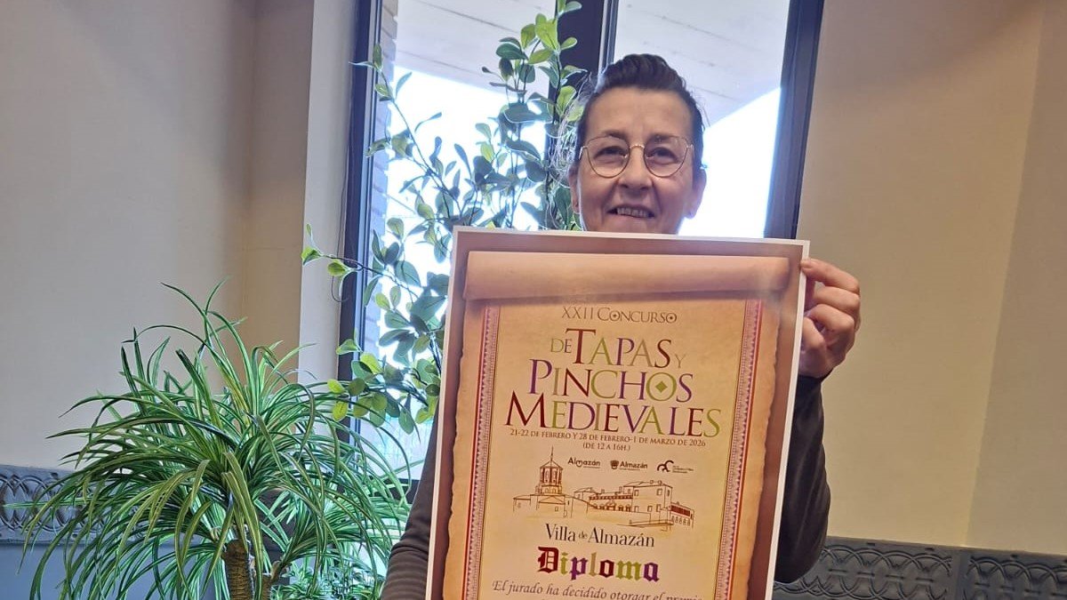 Mari Rello Monge, cocinera del restaurante Las Piscinas.