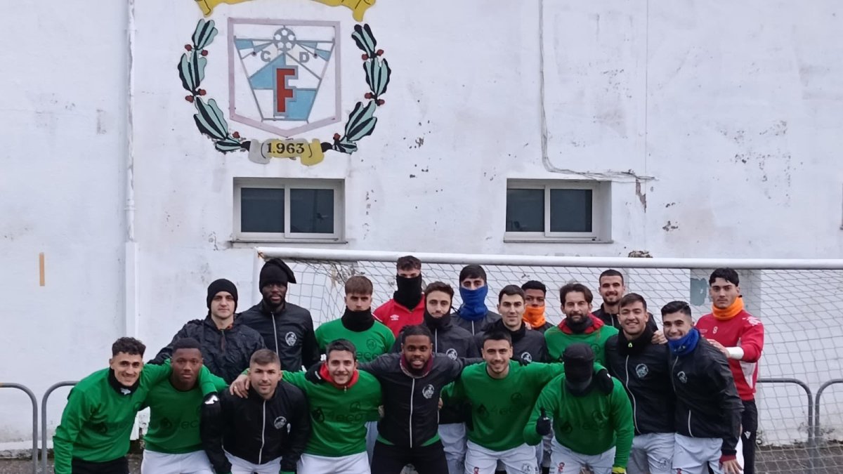 La plantilla del Atlético Astorga durante un entrenamiento.
